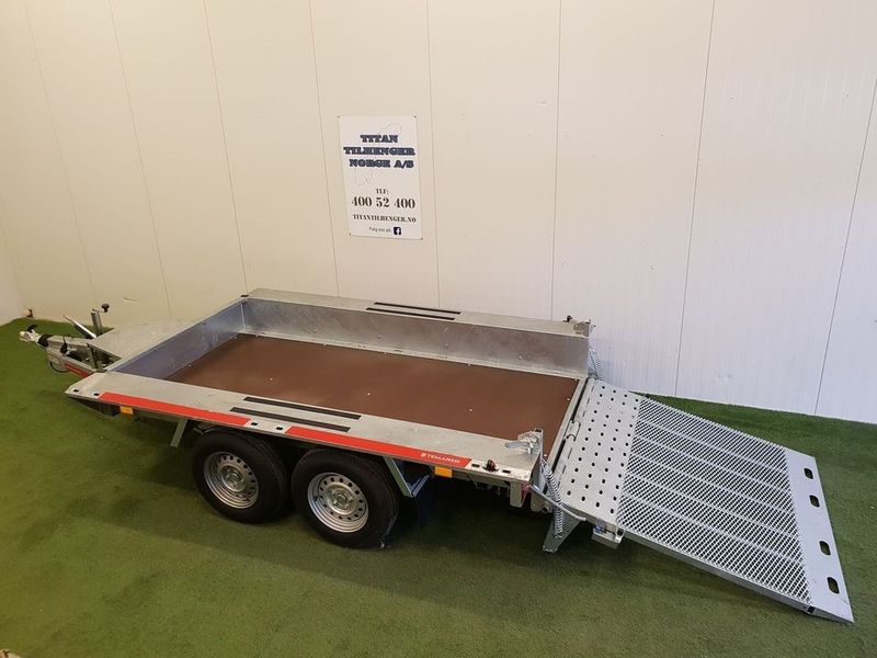 Temared Tara Pluss (2 akslinger)